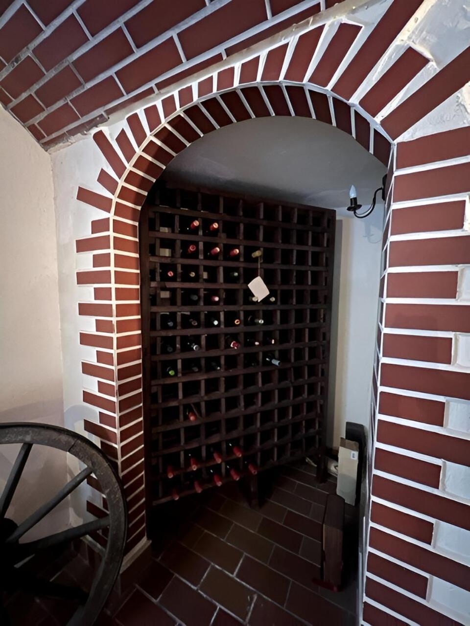 Wine Cellar Villa With Beautiful Garden In Sinaia - Busteni Poiana Tapului Esterno foto