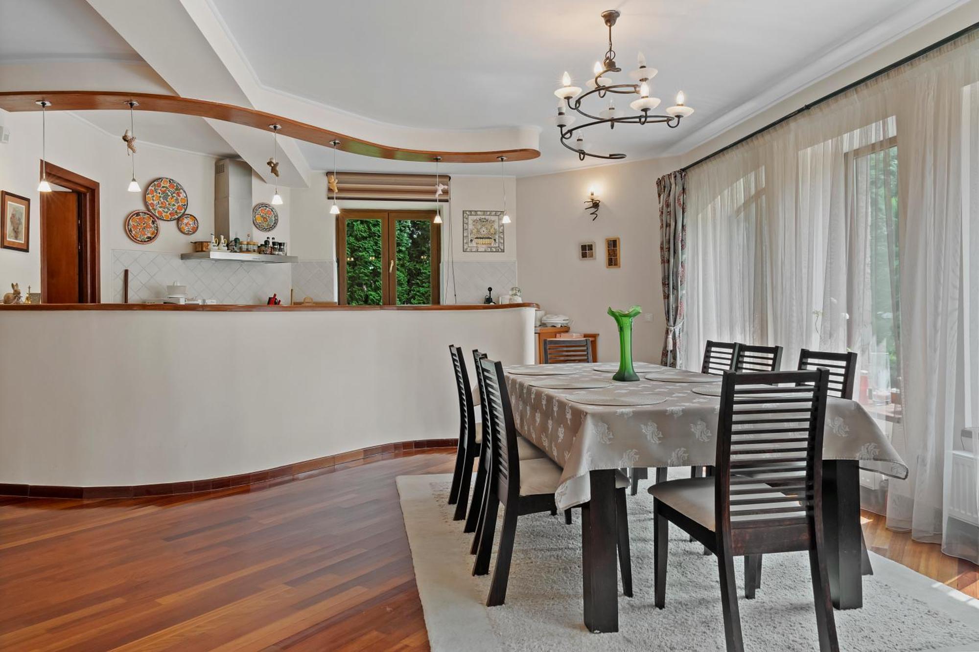 Wine Cellar Villa With Beautiful Garden In Sinaia - Busteni Poiana Tapului Esterno foto