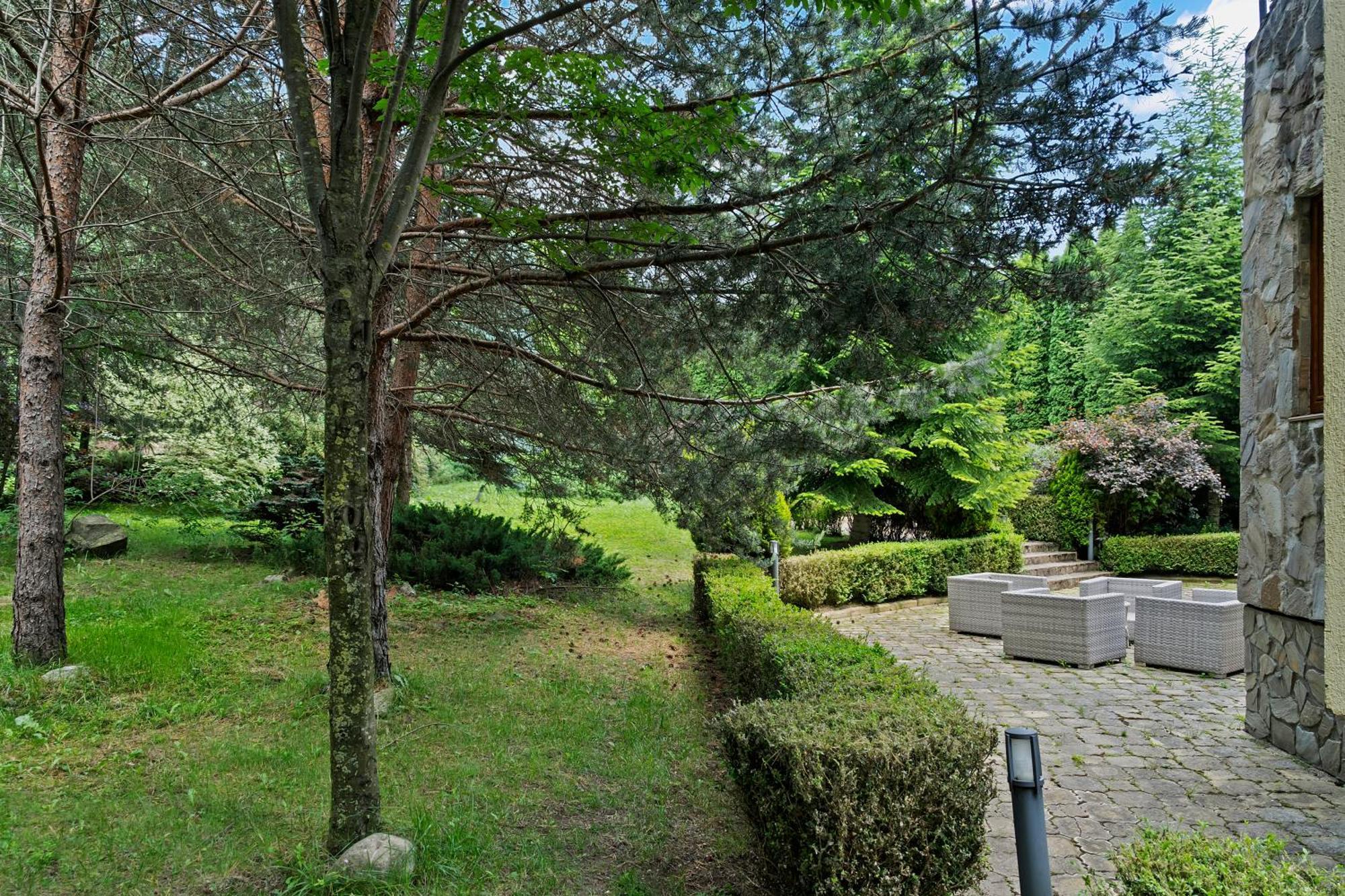 Wine Cellar Villa With Beautiful Garden In Sinaia - Busteni Poiana Tapului Esterno foto
